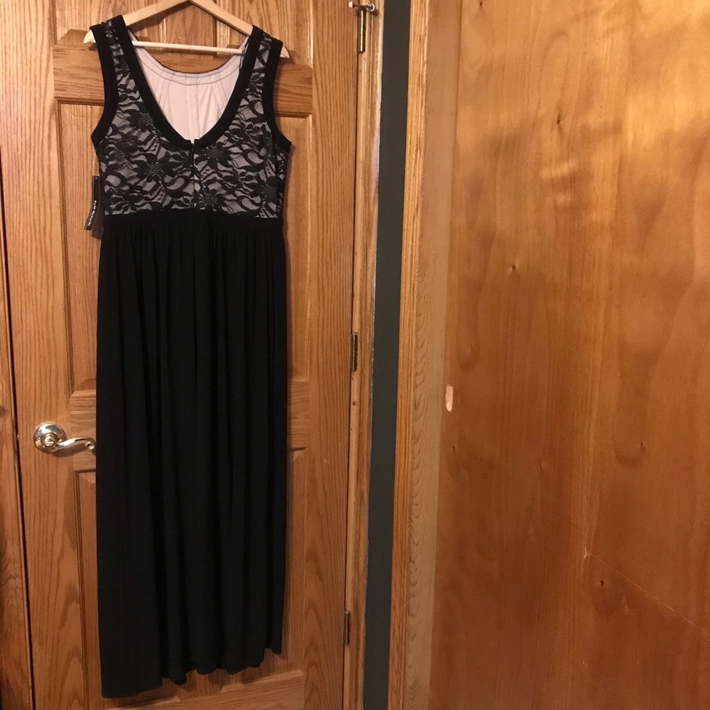Women’s NWT R&M Richards Black Tan Lace Dress 12 - Picture 3 of 8